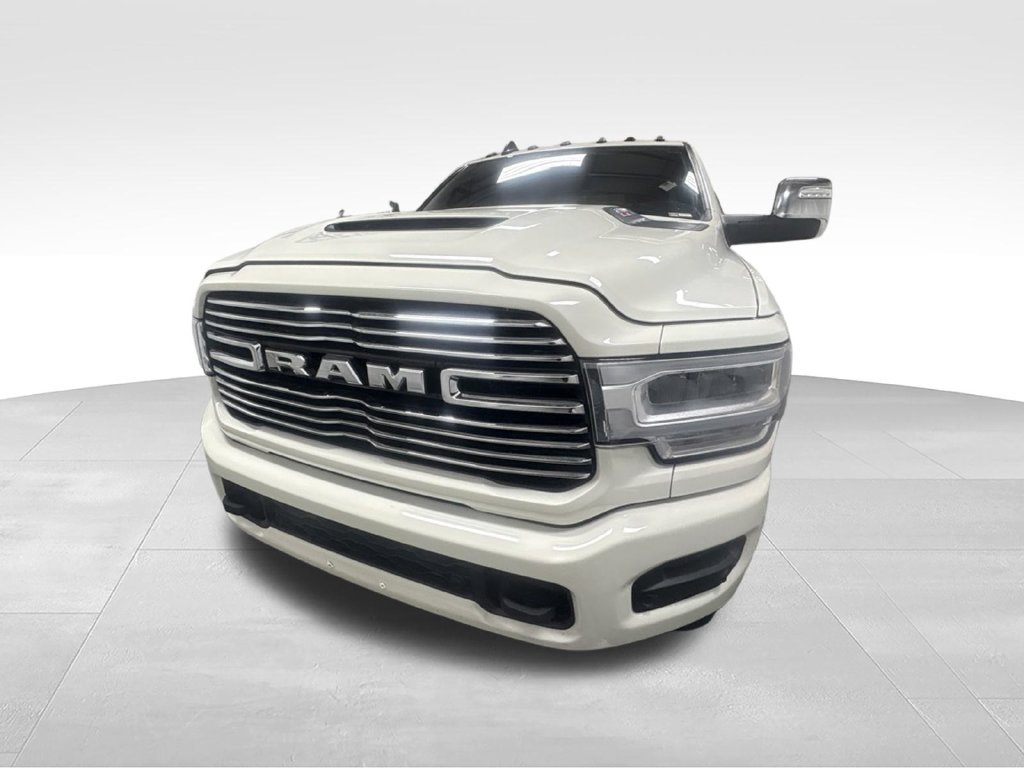 Used 2024 RAM 2500 Laramie w/ Sport Appearance Package AWD/4WD image 4