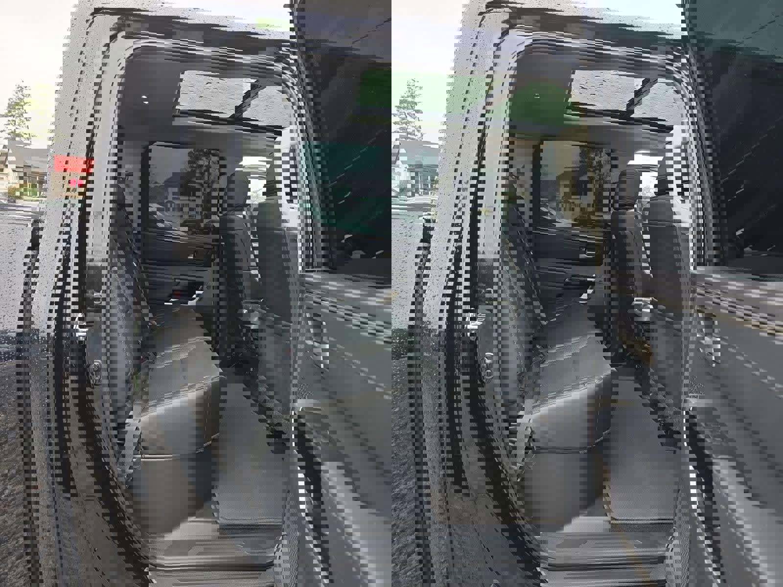 Used 2023 Toyota Tundra Limited image 11