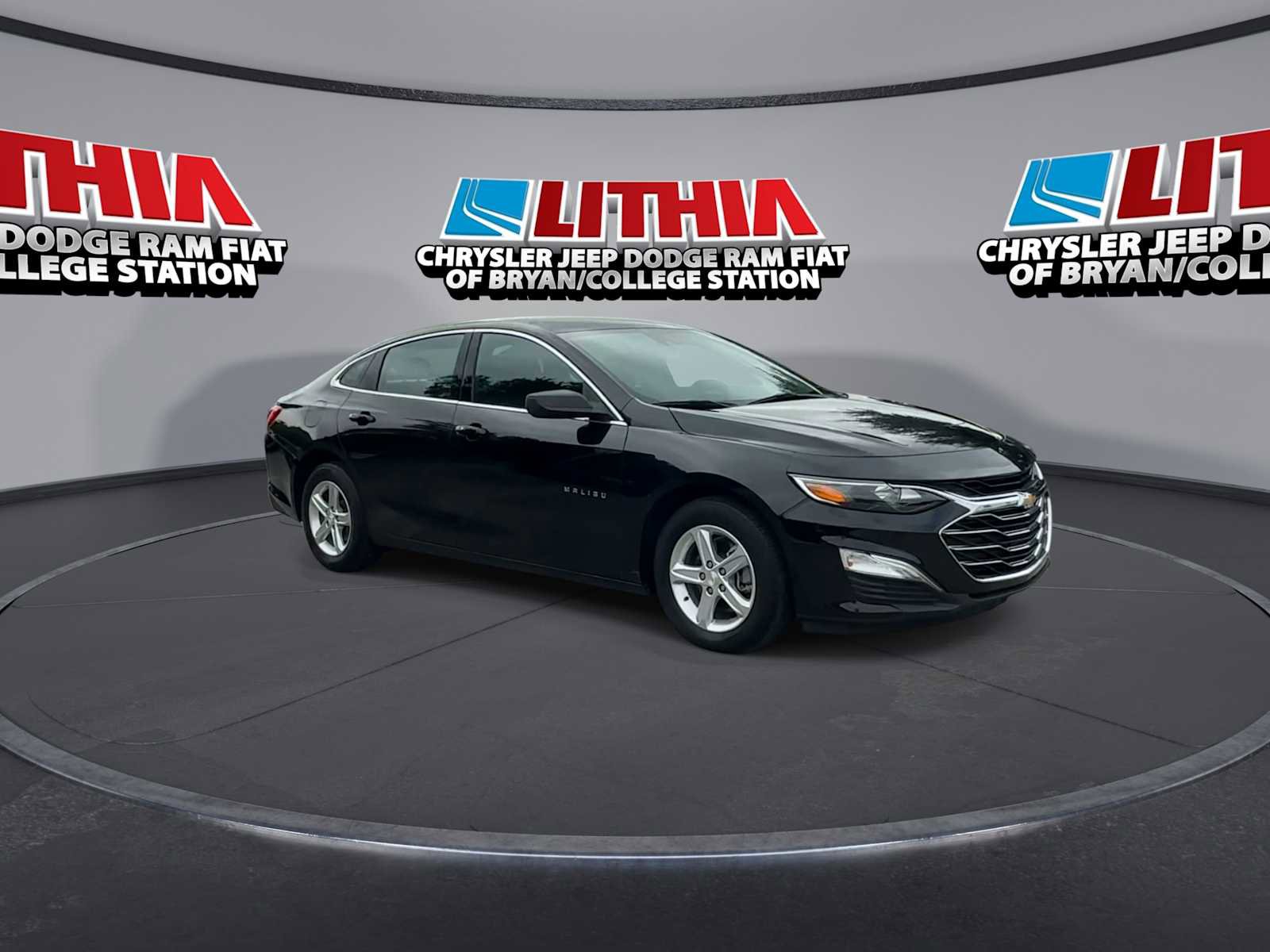 Used 2024 Chevrolet Malibu LS FWD image 2