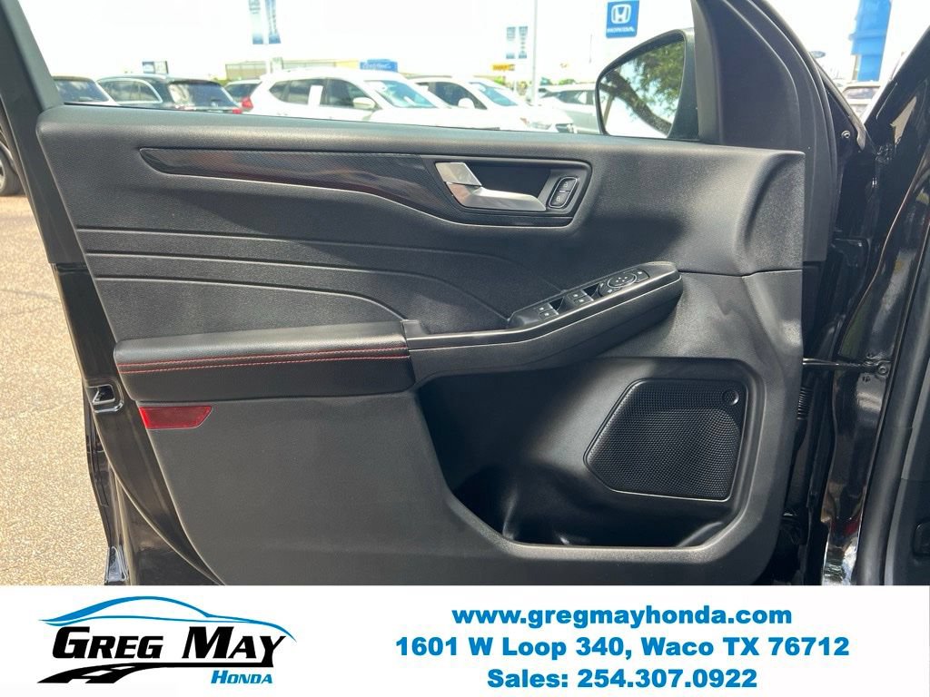 Used 2025 Ford Escape ST-Line Select AWD/4WD image 21