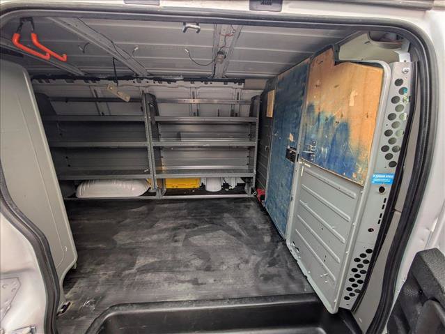 Used 2022 Chevrolet Express 2500 w/ Driver Convenience Package RWD image 18