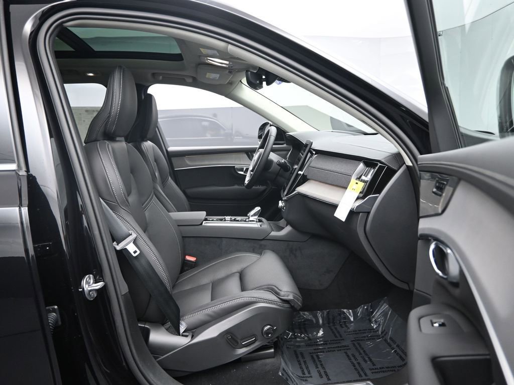 New 2026 Volvo XC90 B6 Ultra image 28