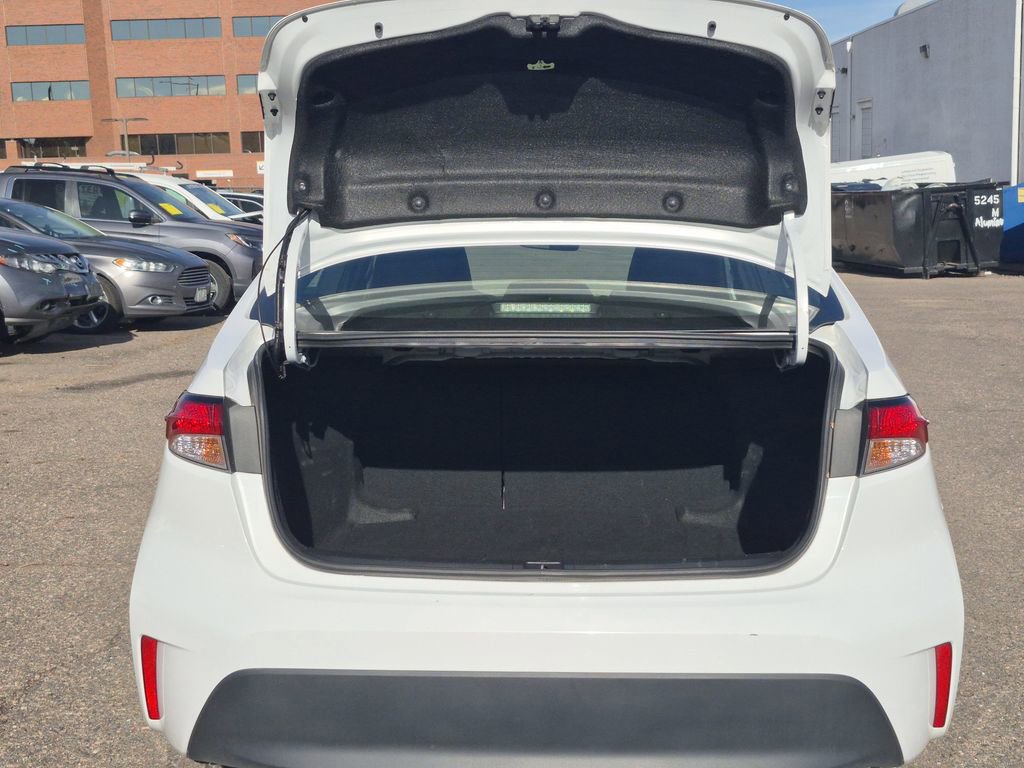 Used 2024 Toyota Corolla LE image 14