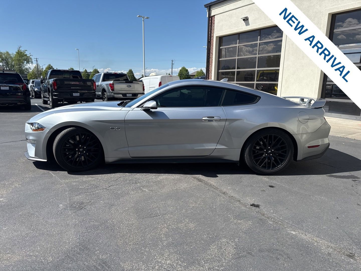 Used 2021 Ford Mustang GT Premium w/ GT Performance Package RWD image 4