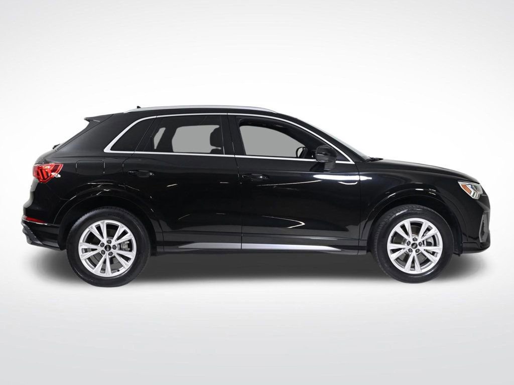 Used 2023 Audi Q3 2.0T Premium Plus w/ Premium Plus Package image 6