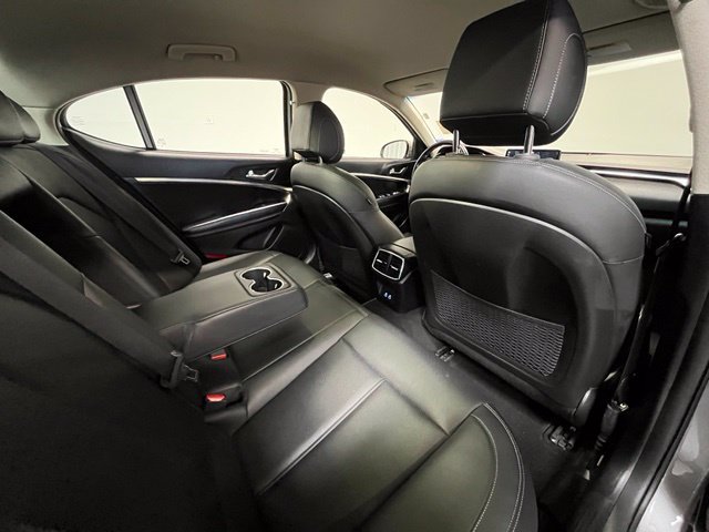 Used 2025 Genesis G70 2.5T RWD image 12