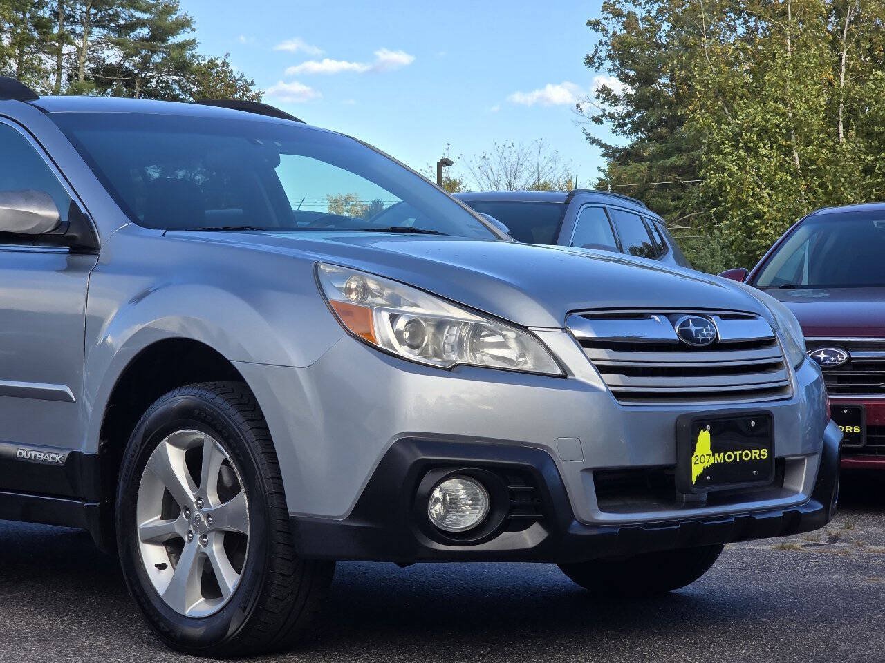 Used 2014 Subaru Outback 2.5i Limited w/ Moonroof Package AWD/4WD image 8