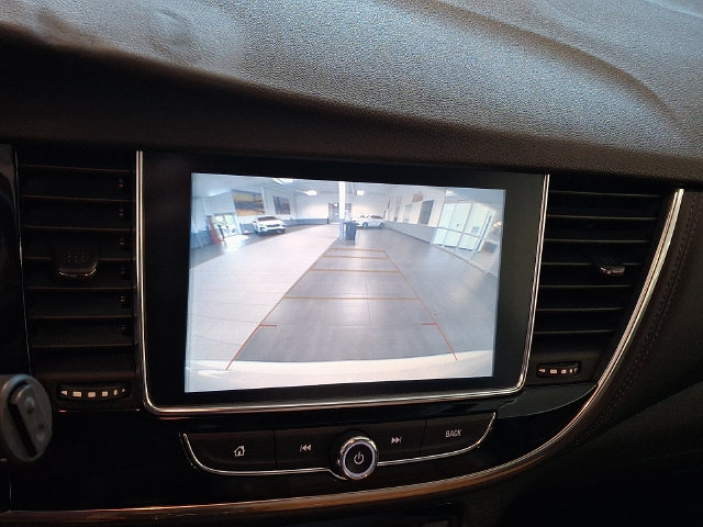 Used 2019 Buick Encore Essence AWD/4WD image 17