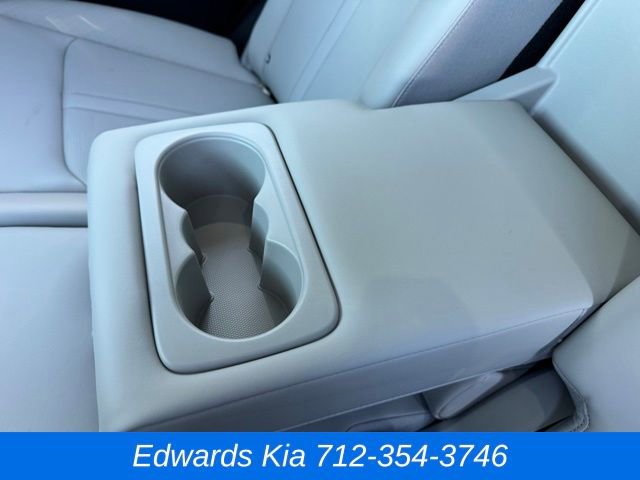 New 2025 Kia Sorento S w/ Panoramic Sunroof Package image 17