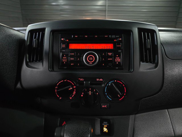 Used 2017 Chevrolet City Express LS image 23