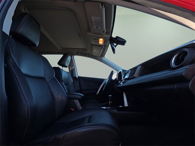 Used 2015 Toyota RAV4 Limited image 15