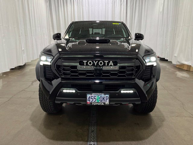Certified 2025 Toyota Tacoma TRD Pro AWD/4WD image 9