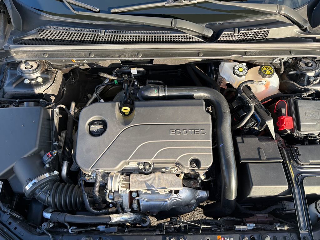 Used 2023 Chevrolet Malibu RS image 21