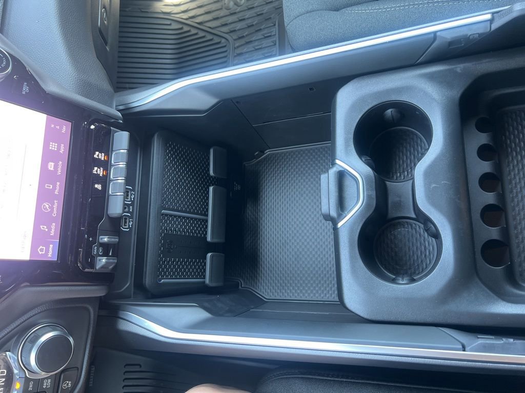 New 2026 RAM 1500 4x4 Crew Cab image 46