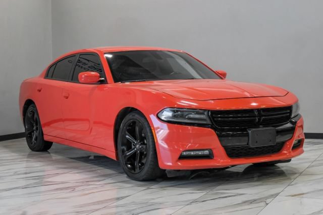 Used 2017 Dodge Charger R/T RWD image 10