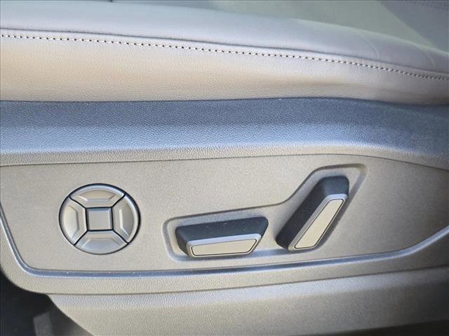Certified 2025 Audi Q5 Premium w/ Convenience Package AWD/4WD image 12