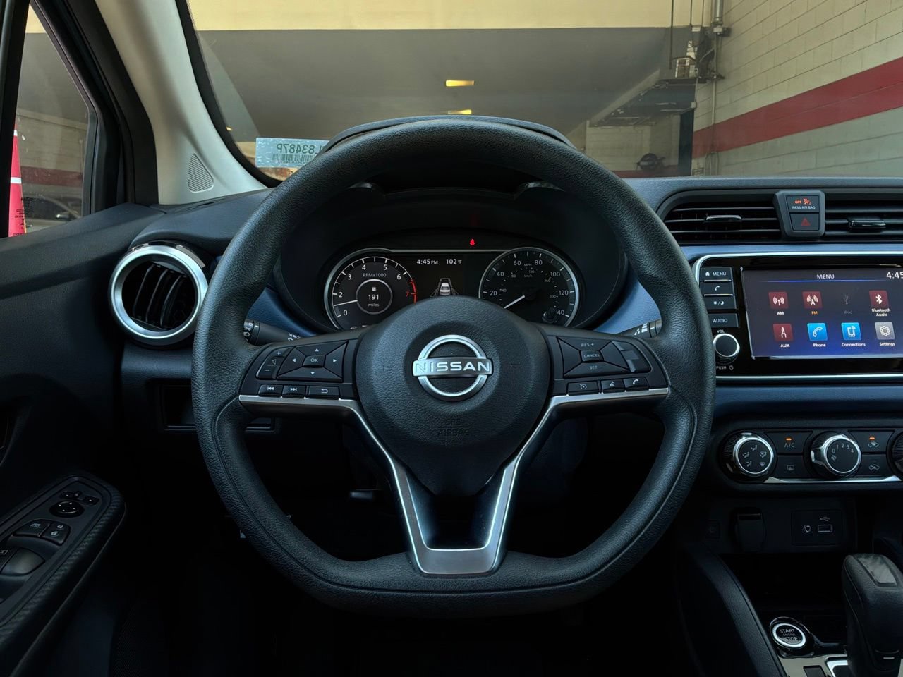 Used 2025 Nissan Versa SV FWD image 28