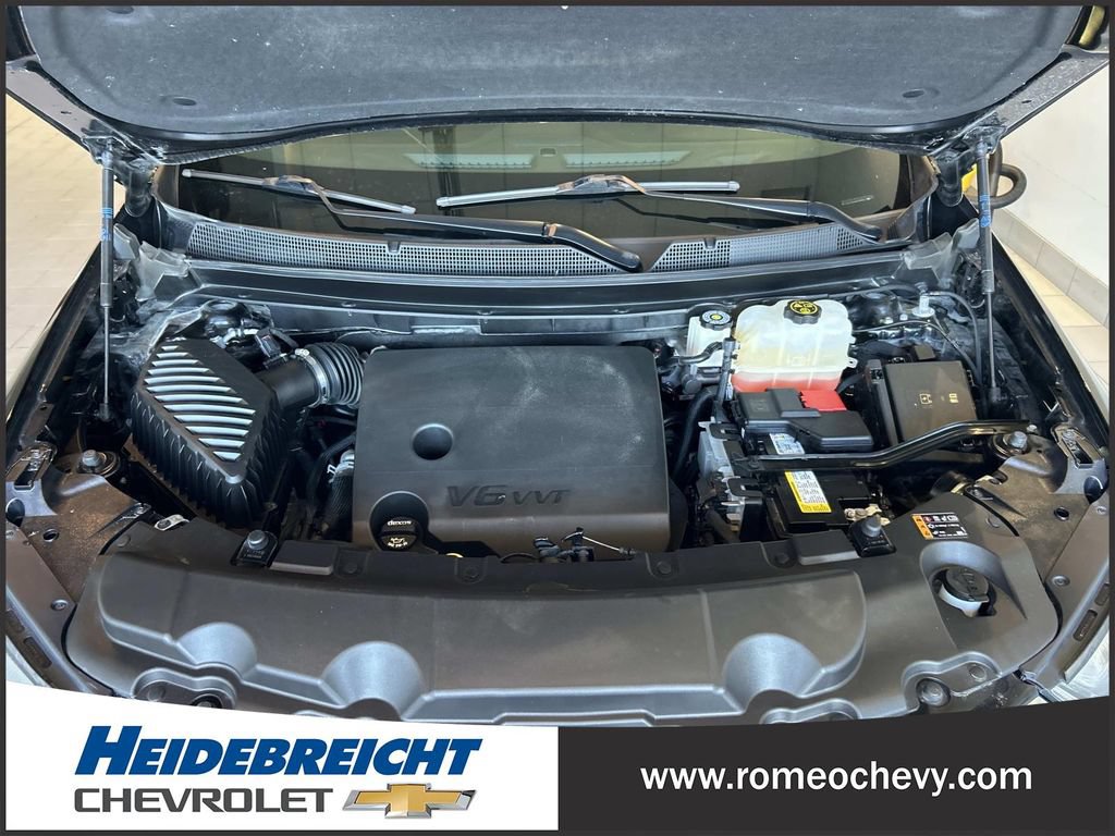 Used 2023 Chevrolet Traverse Premier w/ LPO, Floor Liner Package AWD/4WD image 9