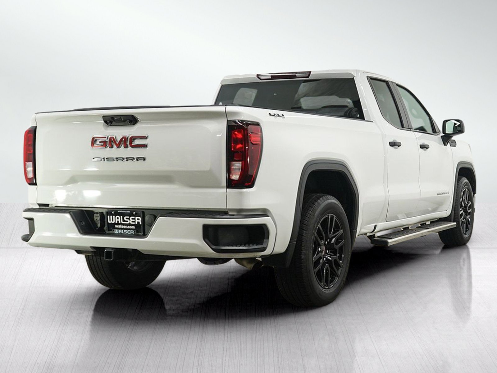 Used 2023 GMC Sierra 1500 Pro w/ Graphite Edition AWD/4WD image 7