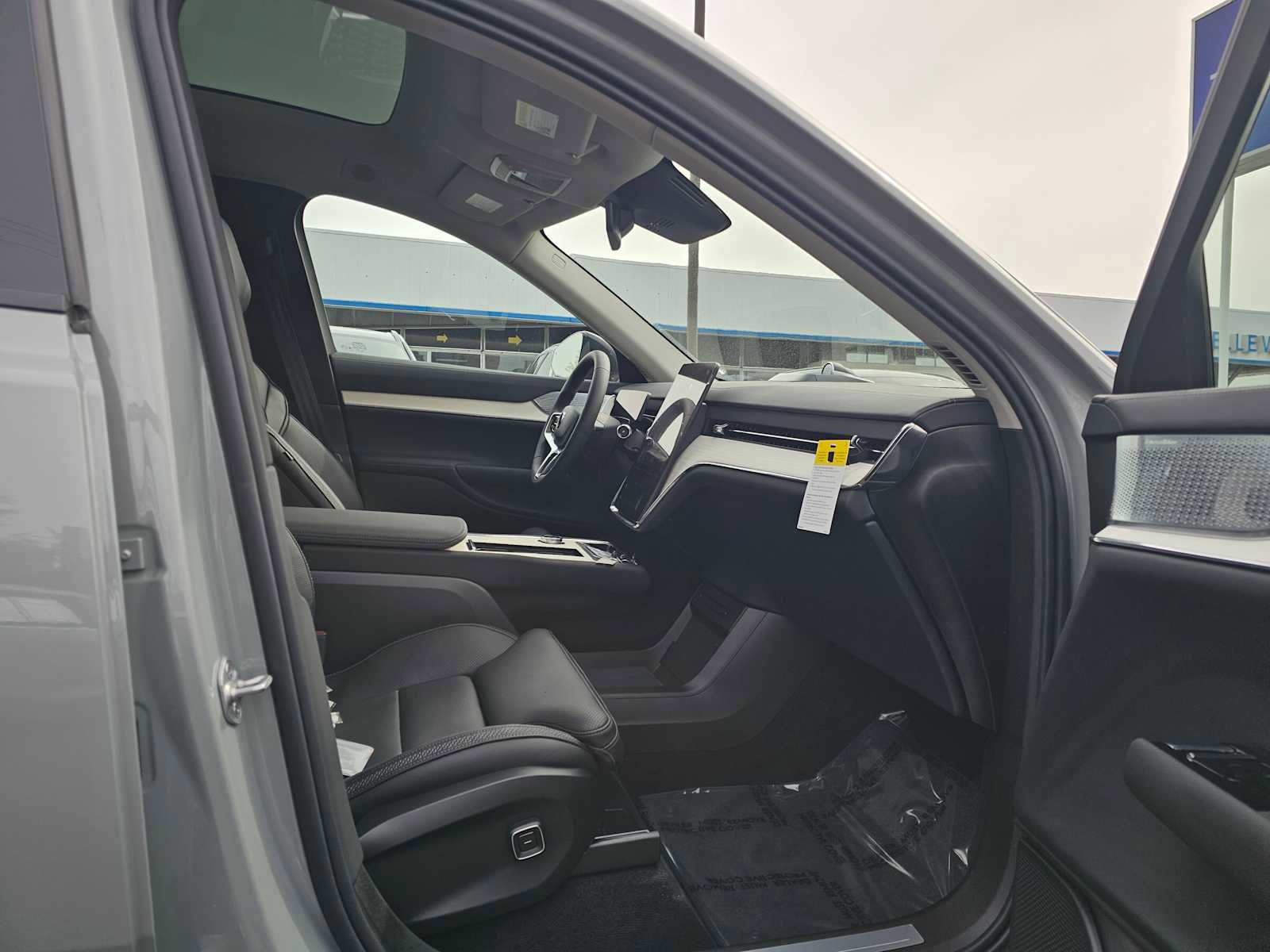 New 2026 Volvo EX90 Ultra image 11