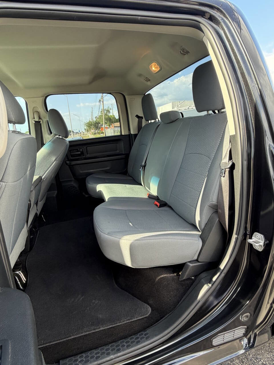 Used 2017 RAM 1500 Express w/ Express Value Package image 12