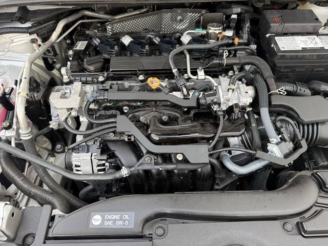 Used 2025 Toyota Corolla SE image 32