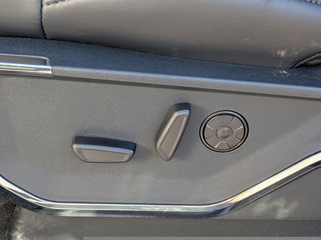 New 2026 Ford F250 Platinum w/ Tremor Off-Road Package image 20