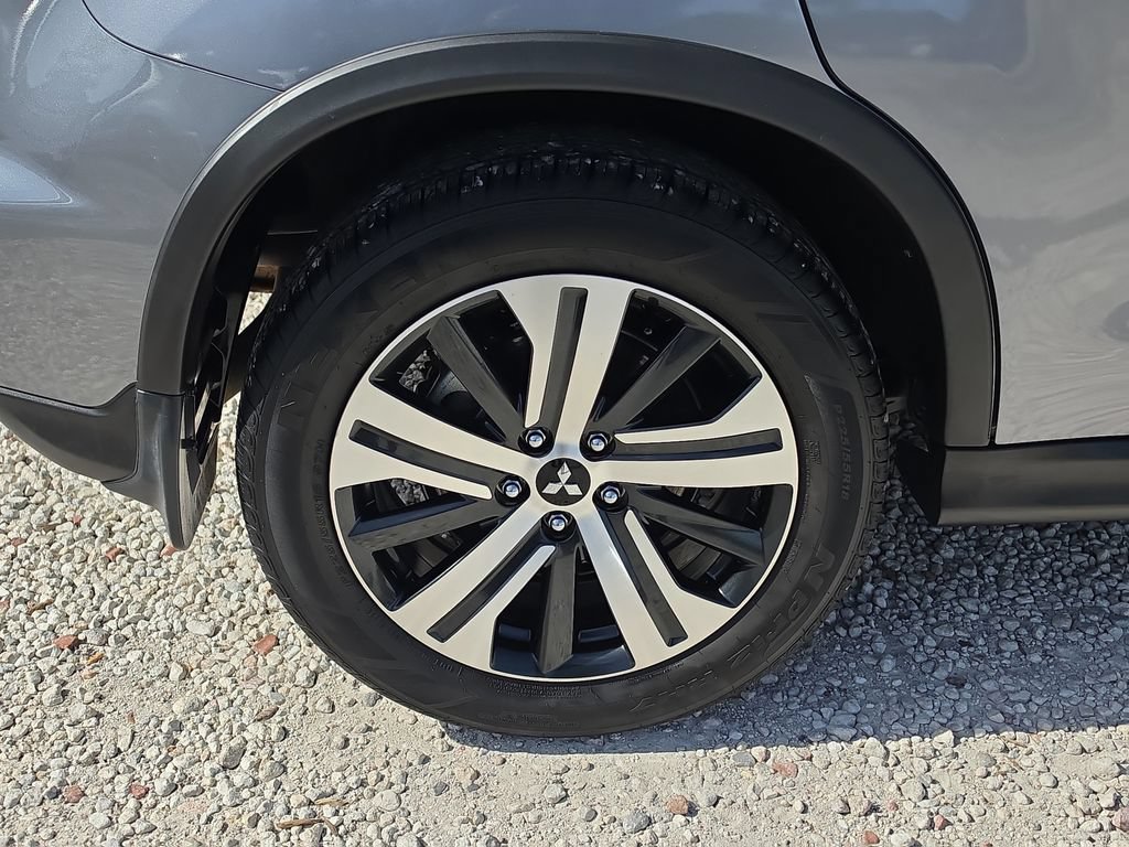 Used 2026 Mitsubishi Outlander Sport ES AWD/4WD image 5