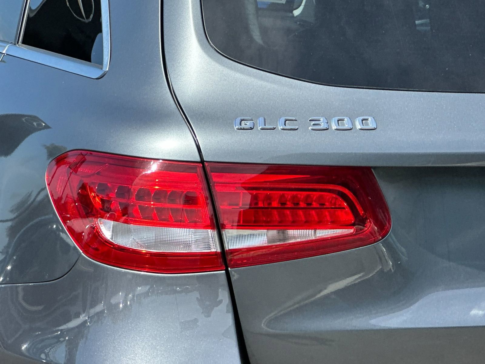 Used 2016 Mercedes-Benz GLC 300 image 32