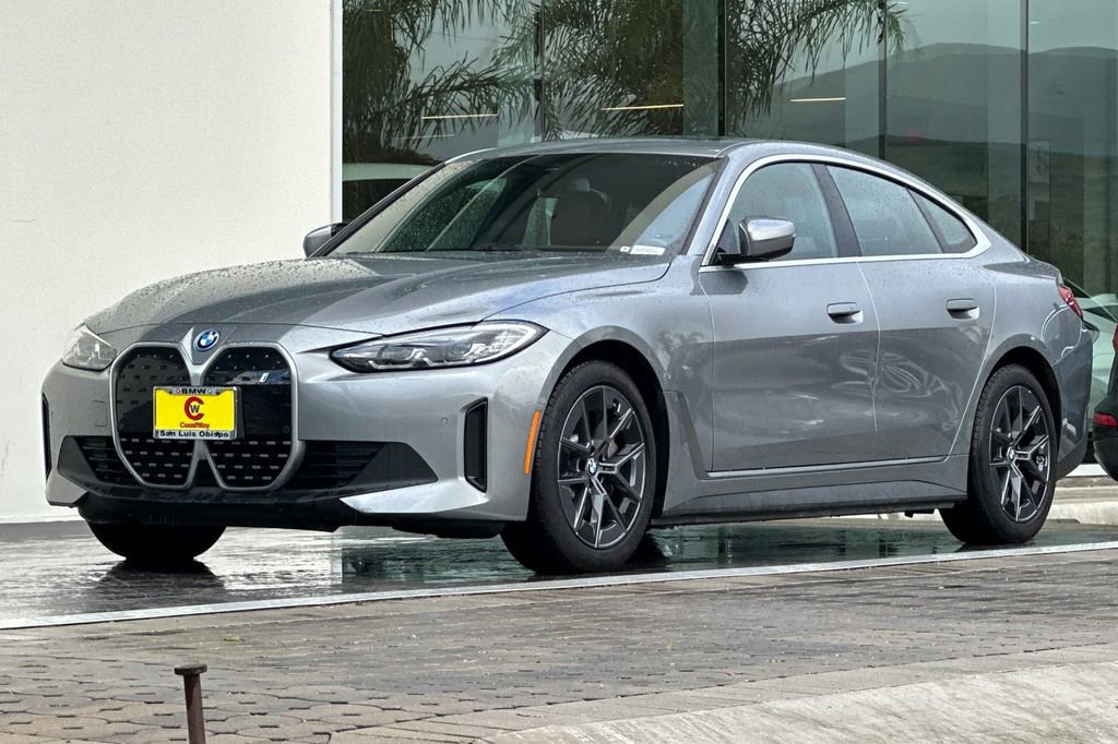 Used 2023 BMW i4 eDrive40 w/ Premium Package image 7