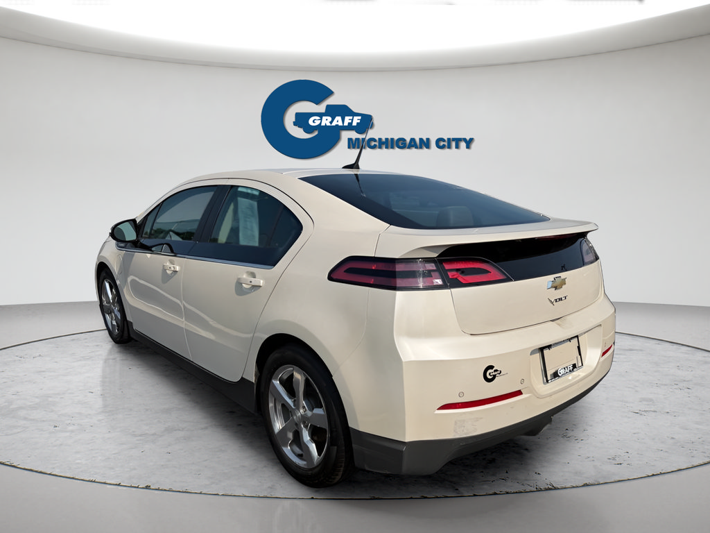 Used 2013 Chevrolet Volt Premium w/ Premium Trim Package FWD image 3