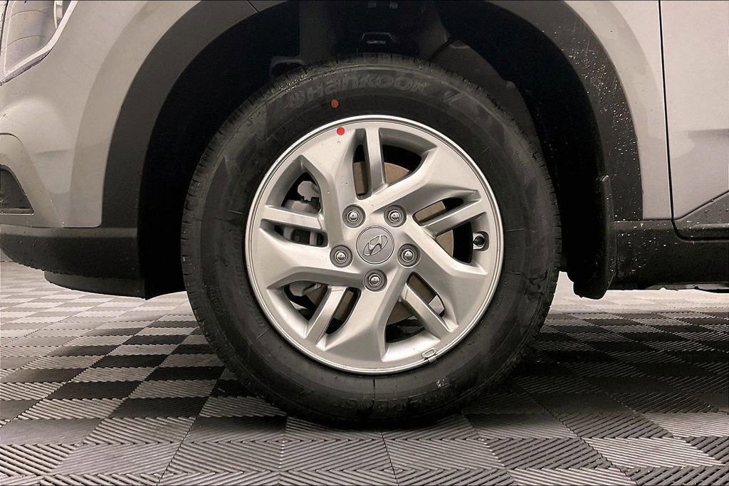New 2026 Hyundai Venue SE image 12