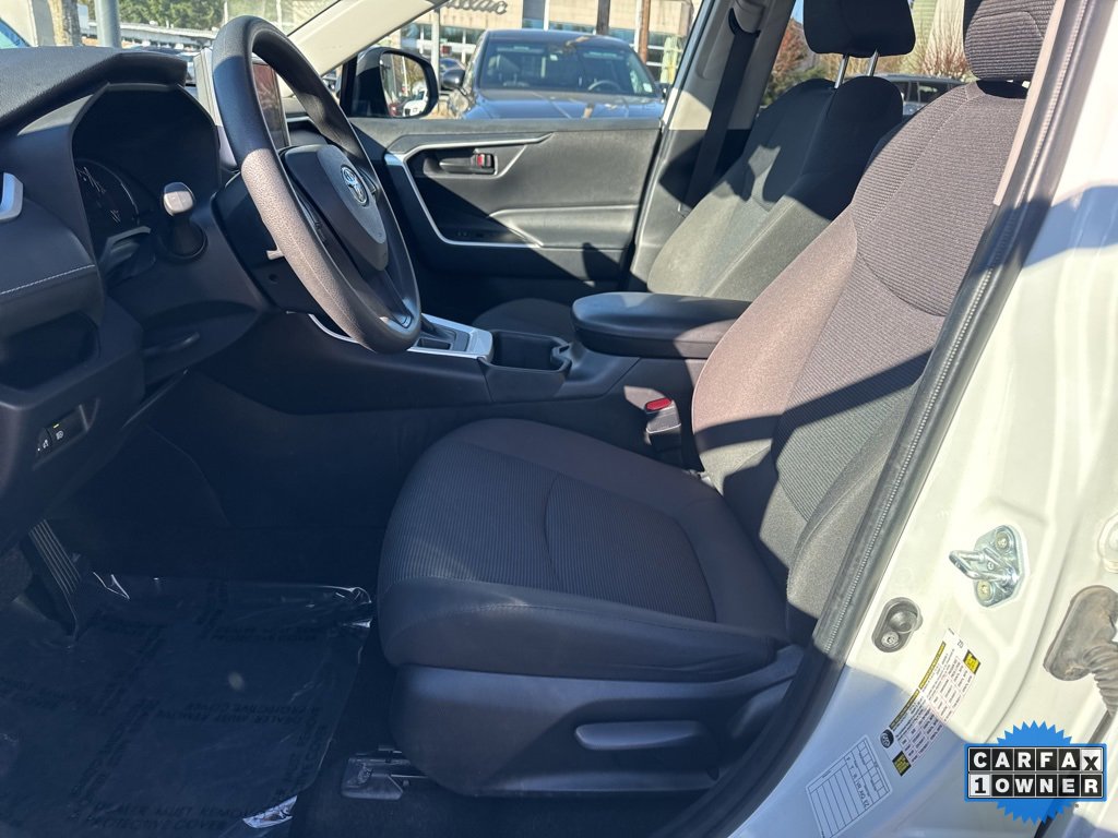 Used 2024 Toyota RAV4 LE image 4