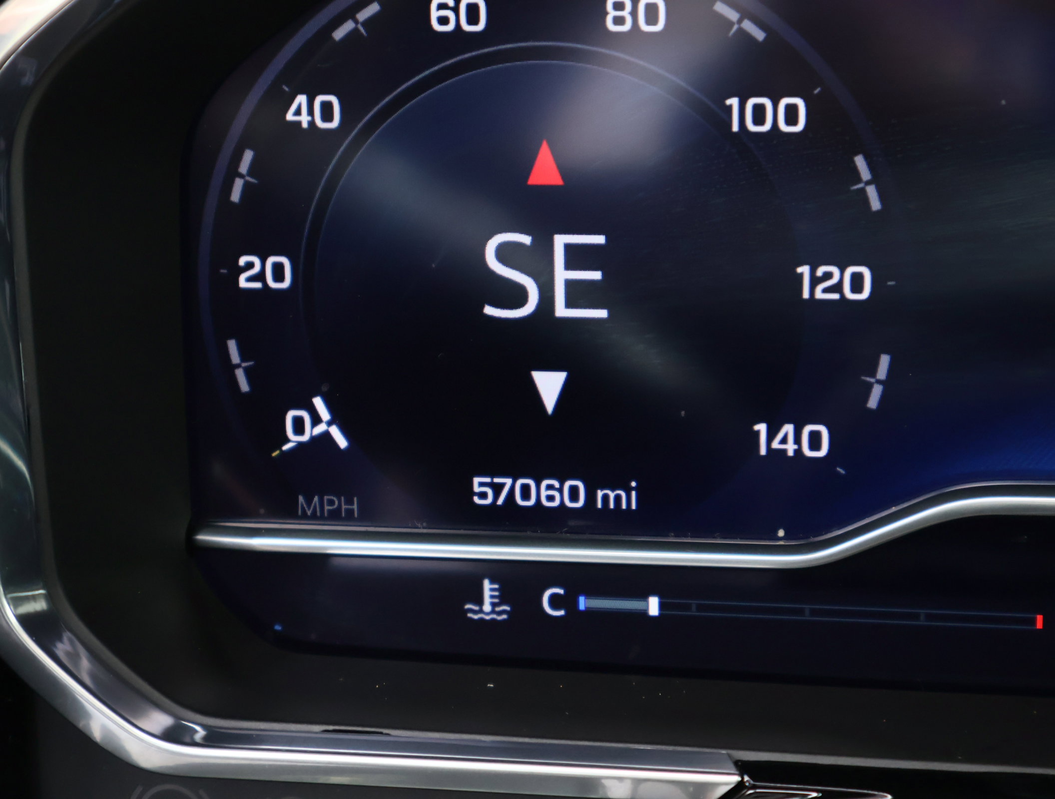 Used 2025 Chevrolet Silverado 2500 LT w/ Convenience Package AWD/4WD image 4