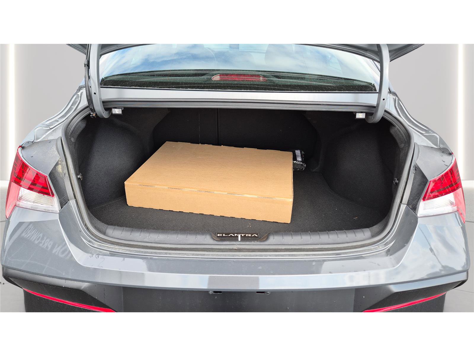 Certified 2026 Hyundai Elantra SEL Sport Premium FWD image 10