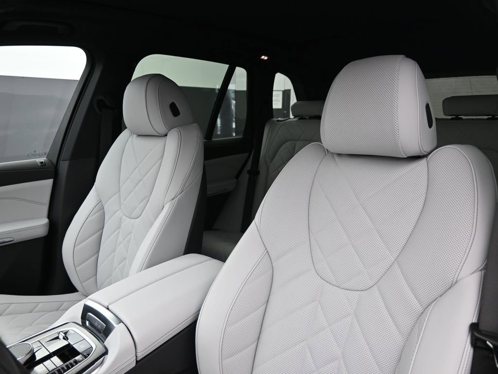 New 2026 BMW X5 xDrive50e AWD/4WD image 13