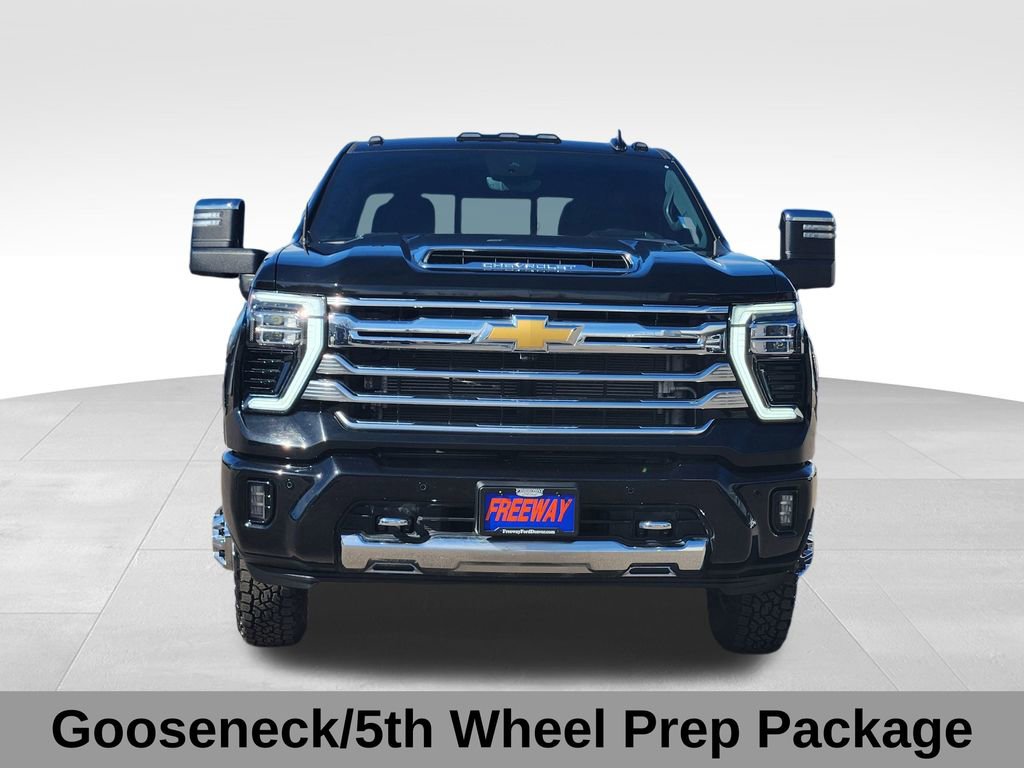 Used 2024 Chevrolet Silverado 3500 High Country w/ High Country Premium Package image 6
