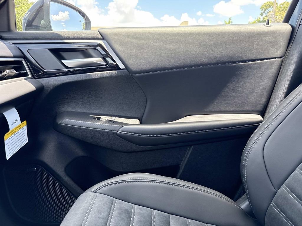New 2026 Mitsubishi Outlander LE FWD image 26