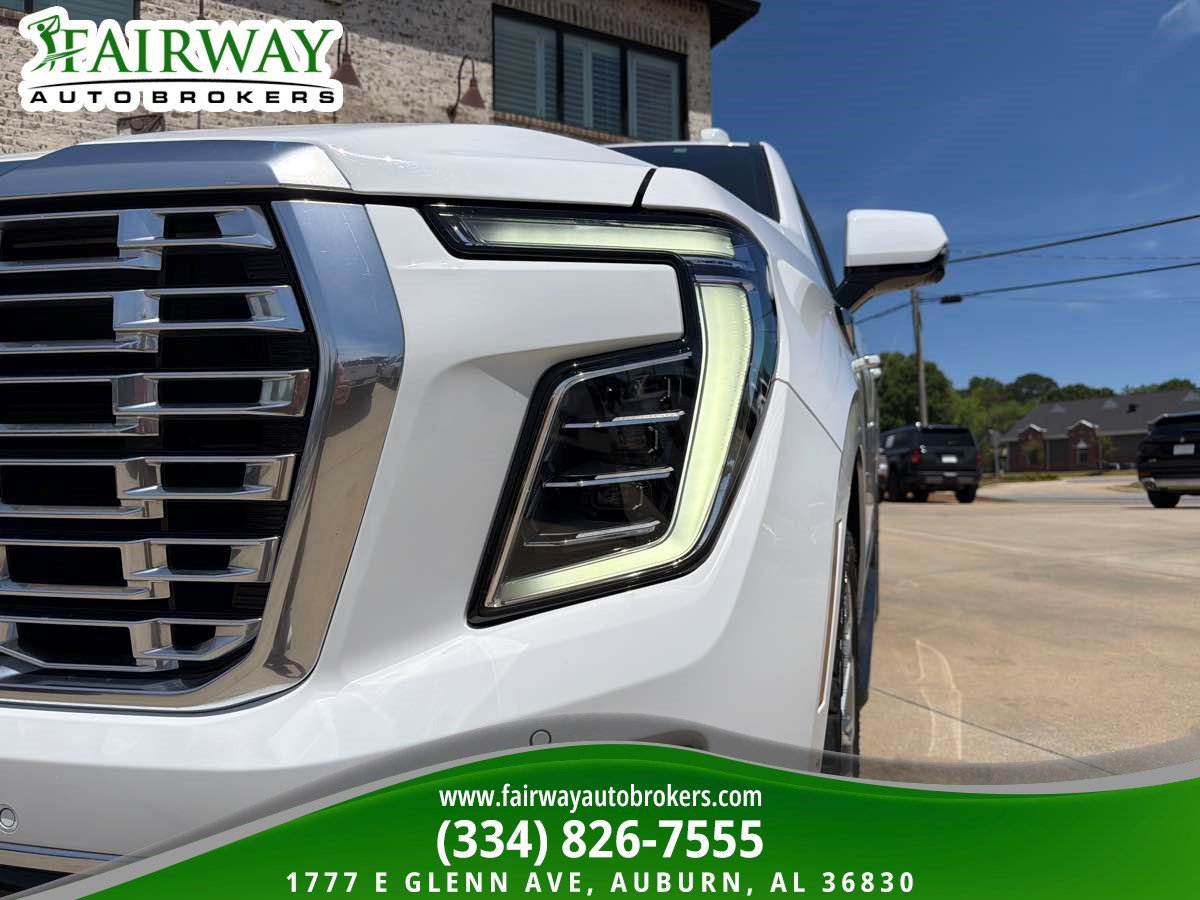 Used 2025 GMC Yukon Denali AWD/4WD image 4