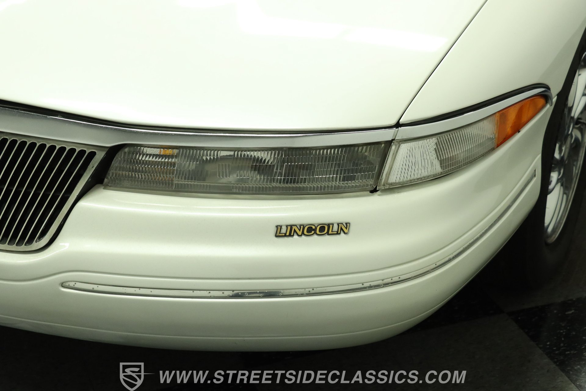 Used 1993 Lincoln Mark VIII RWD image 20