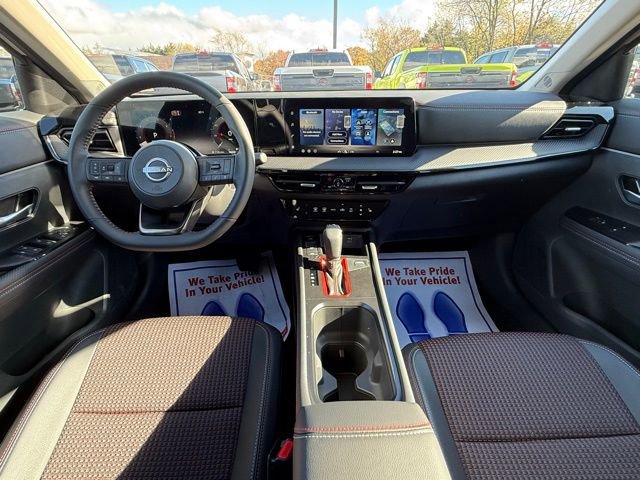 New 2026 Nissan Kicks SR w/ Cold Weather Package AWD/4WD image 18