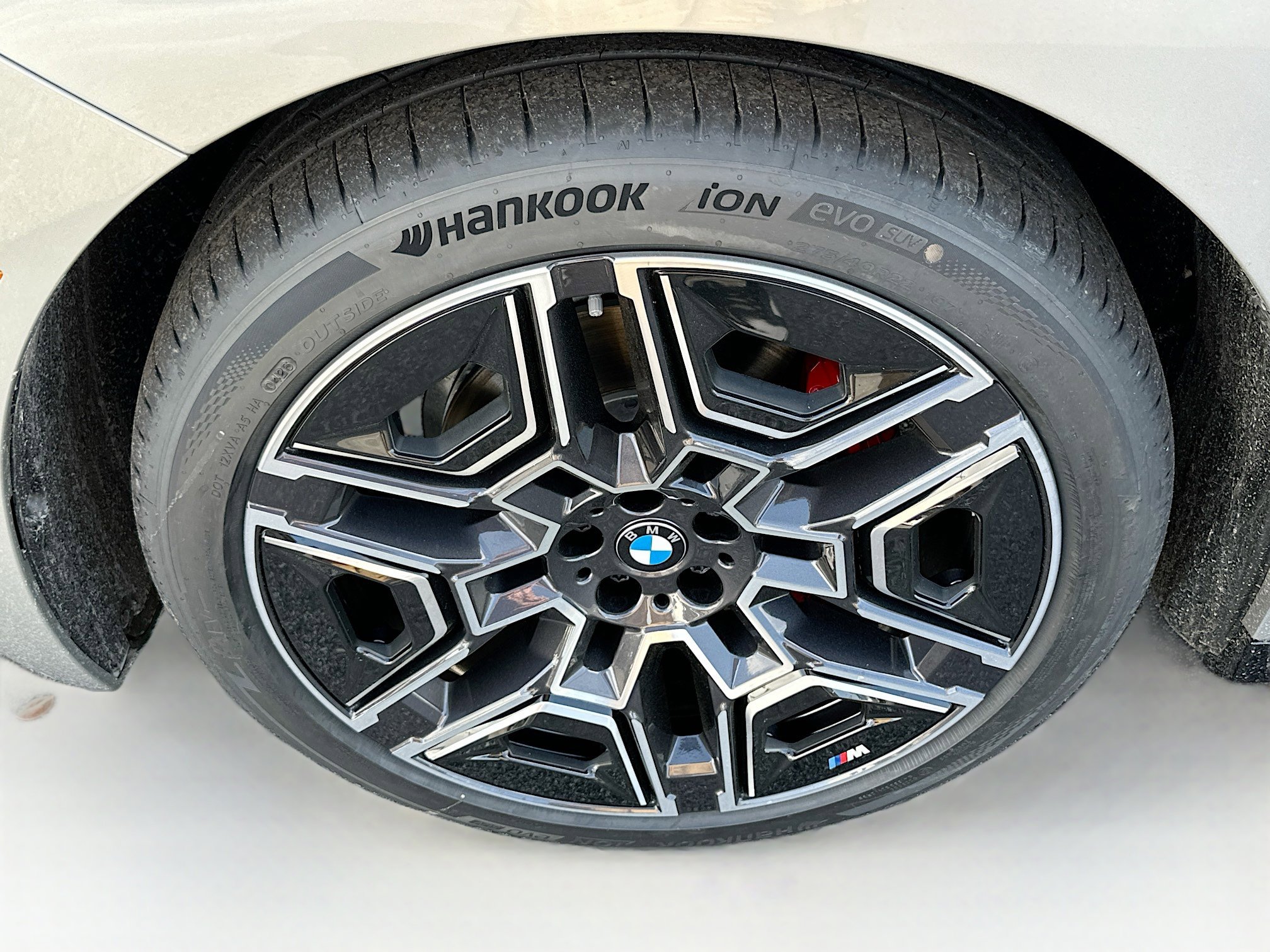New 2026 BMW iX M70 image 25
