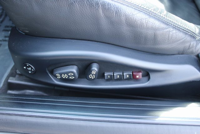 Used 2007 BMW 650i Convertible image 13