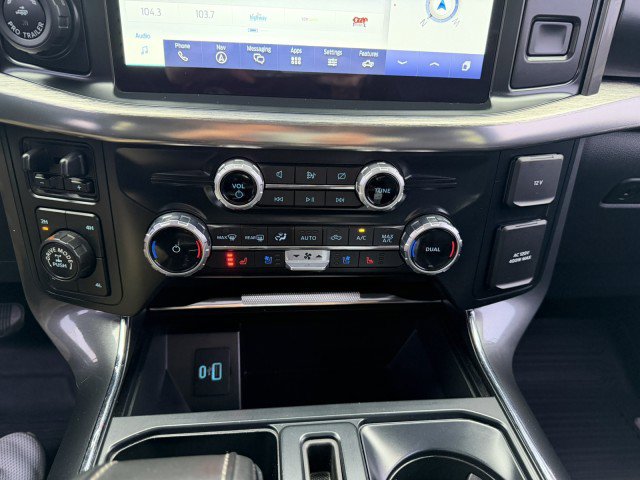 Used 2023 Ford F150 Lariat w/ Max Trailer Tow Package image 22