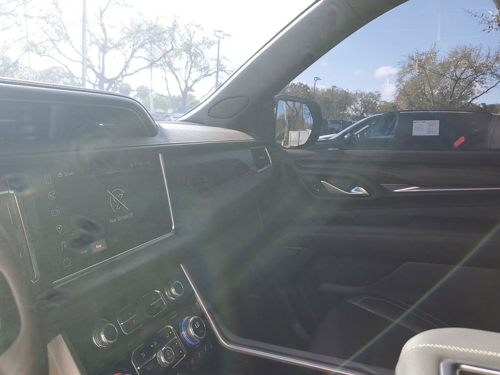 Used 2022 GMC Yukon XL Denali w/ Advanced Technology Package image 22