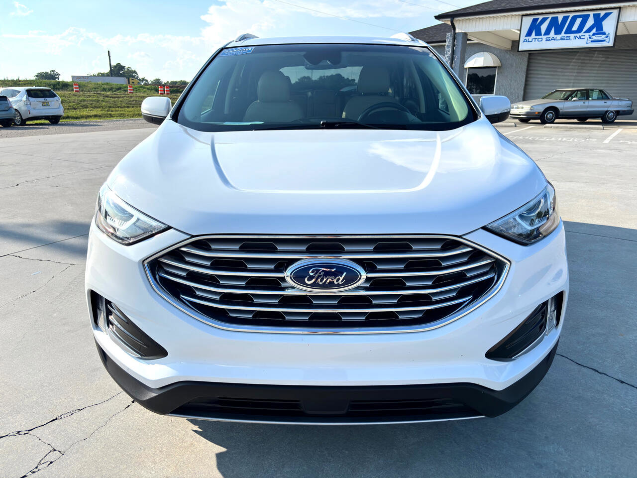 Used 2019 Ford Edge SEL w/ Equipment Group 201A image 9