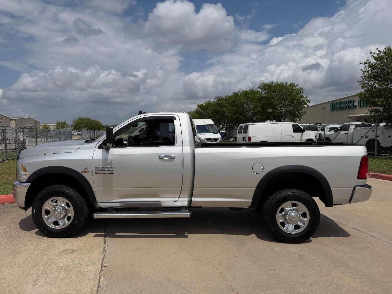 Used 2014 RAM 2500 SLT w/ Popular Equipment Group AWD/4WD image 7