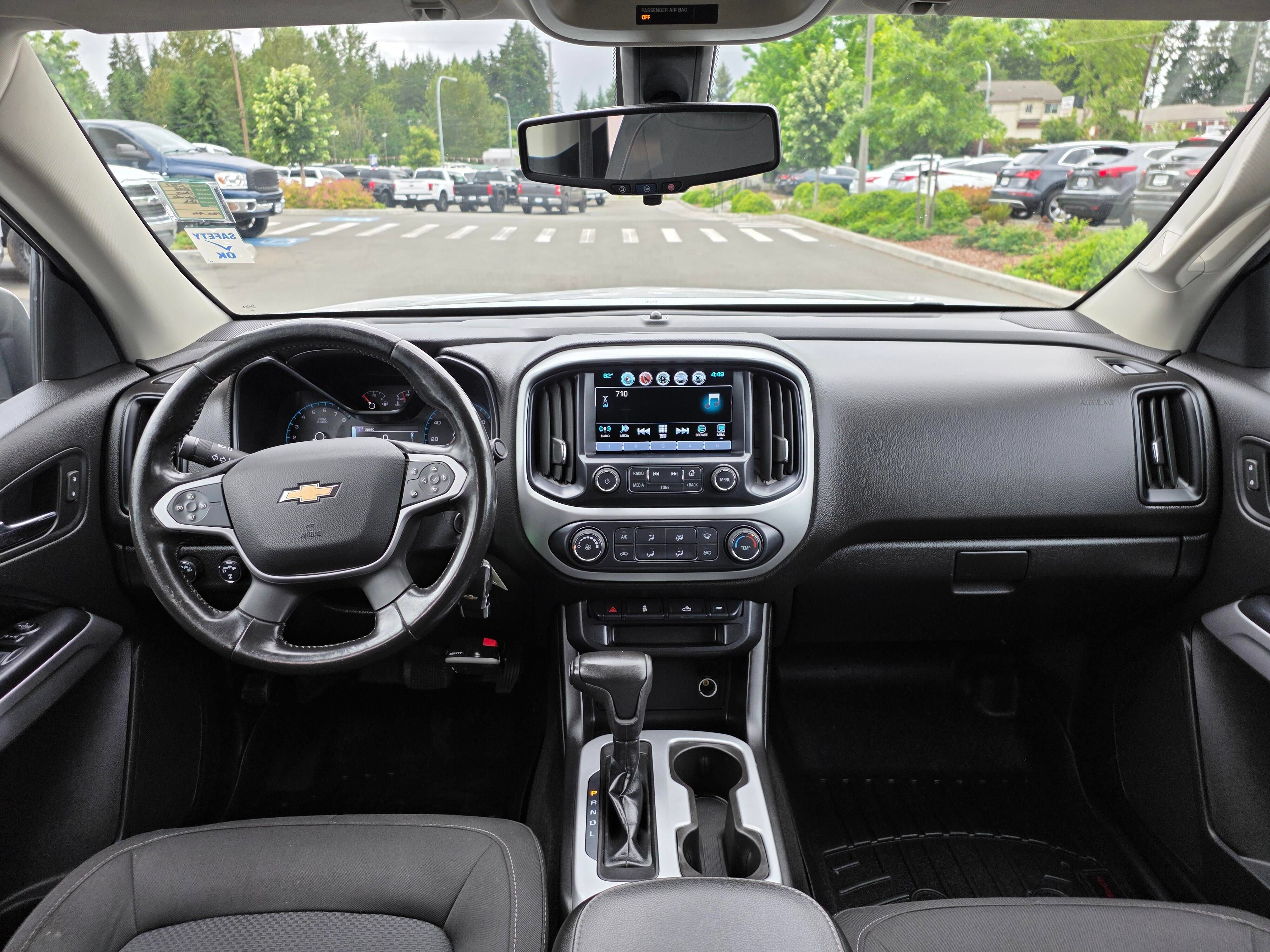 Used 2018 Chevrolet Colorado LT AWD/4WD image 11