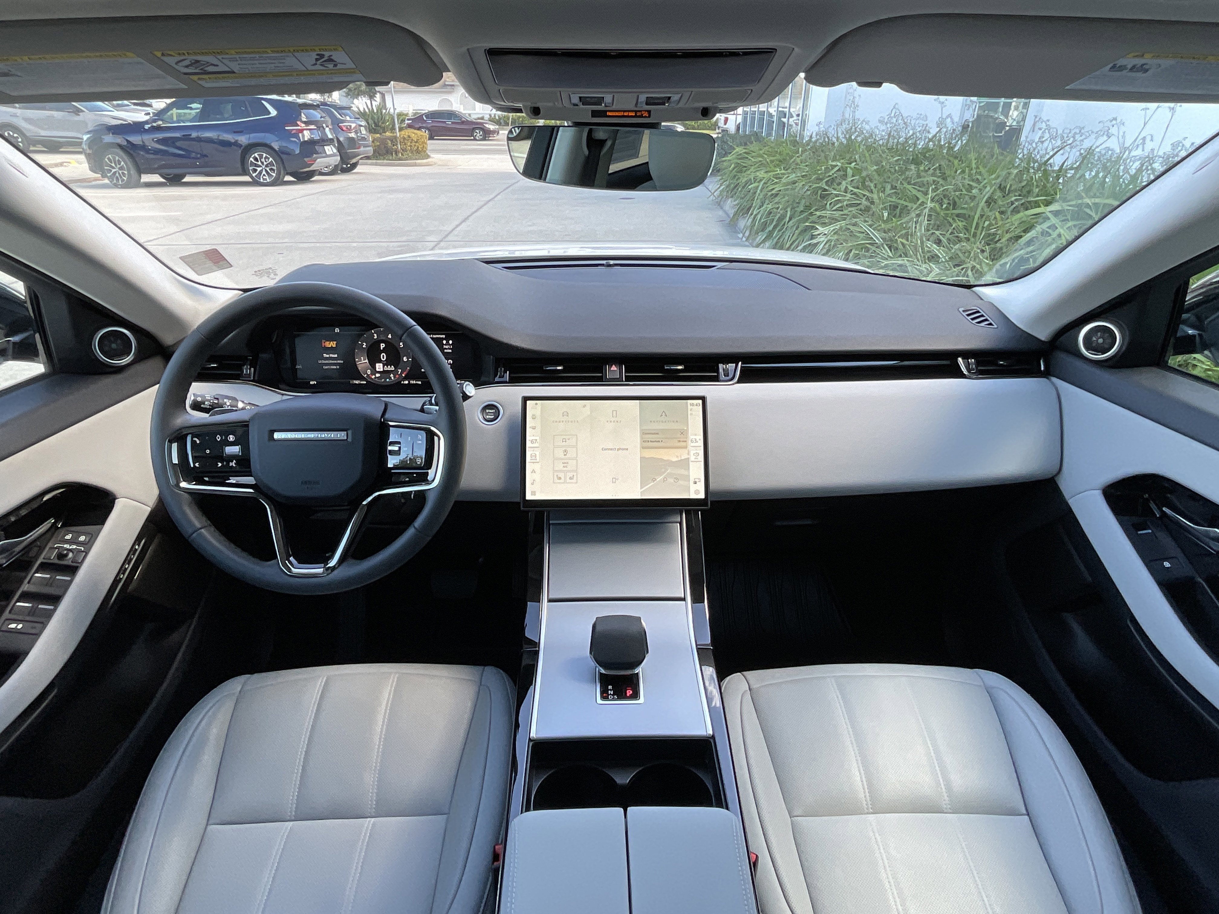 Used 2024 Land Rover Range Rover Evoque S image 14