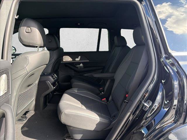 New 2027 Mercedes-Benz GLS 450 4MATIC image 18
